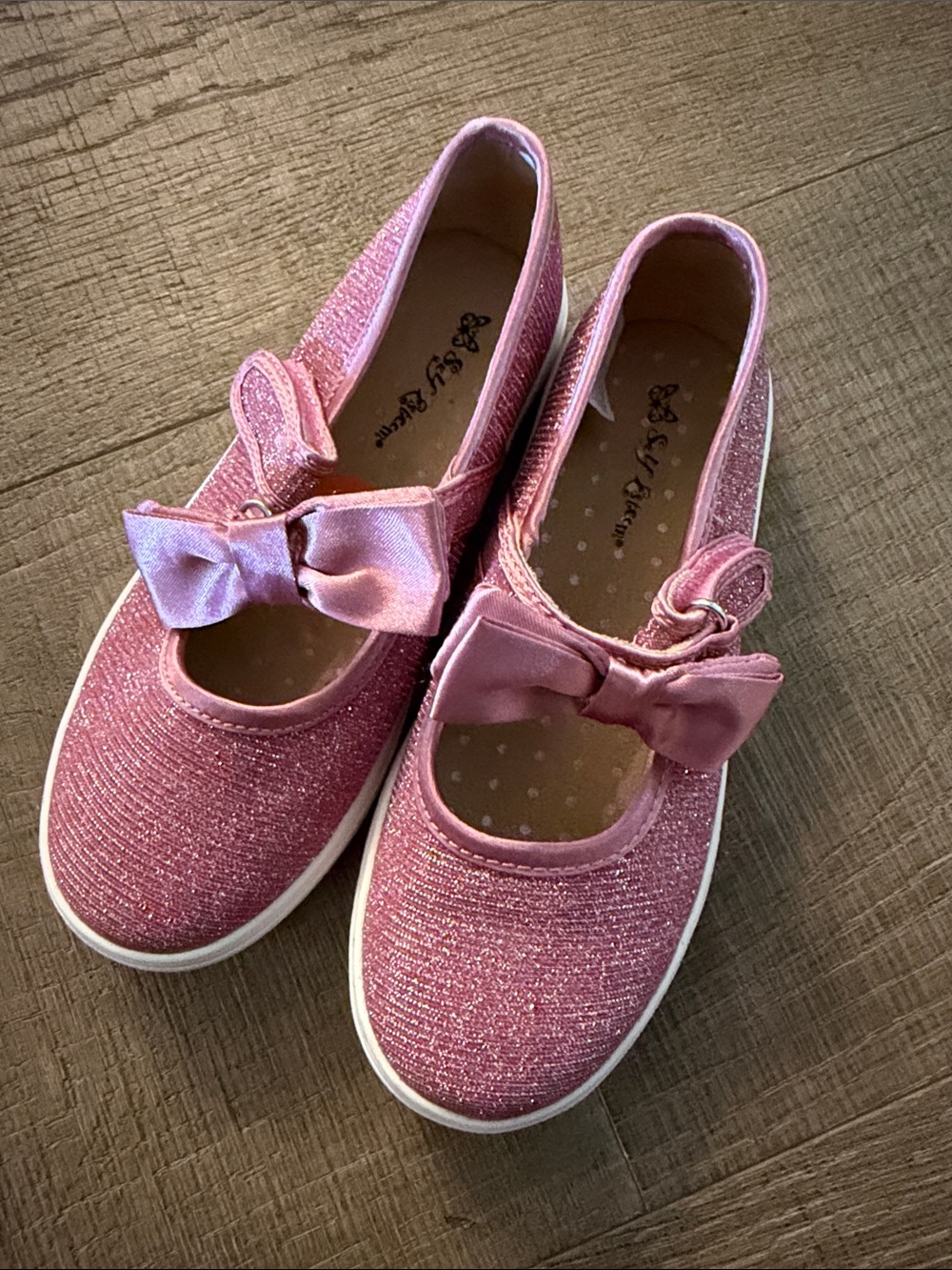 NEW Pink glittery shoes